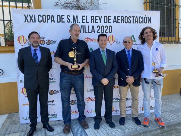Tablada Centenaria Aviación - Carlos Llado Y Blay Carbonell Ganadores De La Xxi Copa Del Rey De Aerostación Sevilla 2020