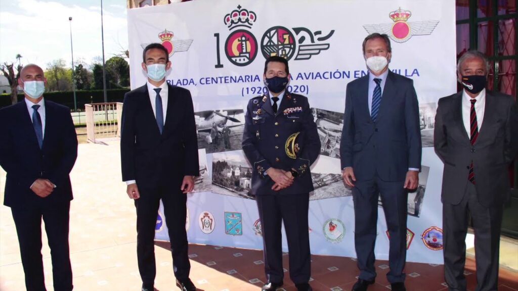 Tablada Centenaria Aviación - Video noticia Sobre El Acto De Izado Solemne De Bandera En Reconocimiento Al Banco Bilbao Vizcaya Argentaria