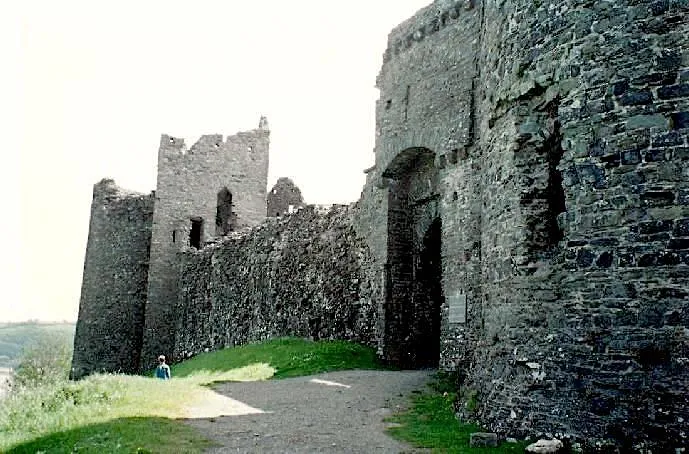 Defensa Costera en la Península: Evolución de las Murallas Medievales a las Fortificaciones Modernas Historia Militar - Defensa Costera en la Península: Evolución de las Murallas Medievales a las Fortificaciones Modernas